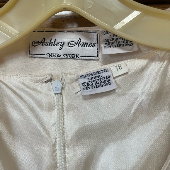 Formal dress with jacket - Picture 2 of 4